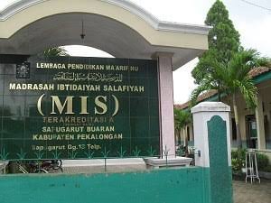 Foto Gedung MIS SAPUGARUT PEKALONGAN